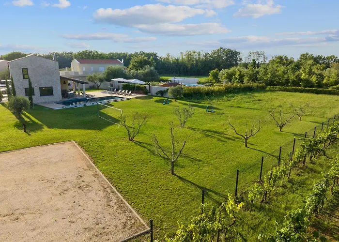 Villa Stellar